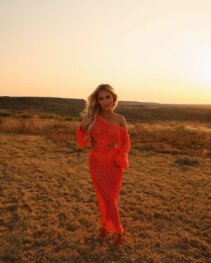 Mady McLanahan Instagram - Golden hour 🧡✨💫☀️ @FashionNova