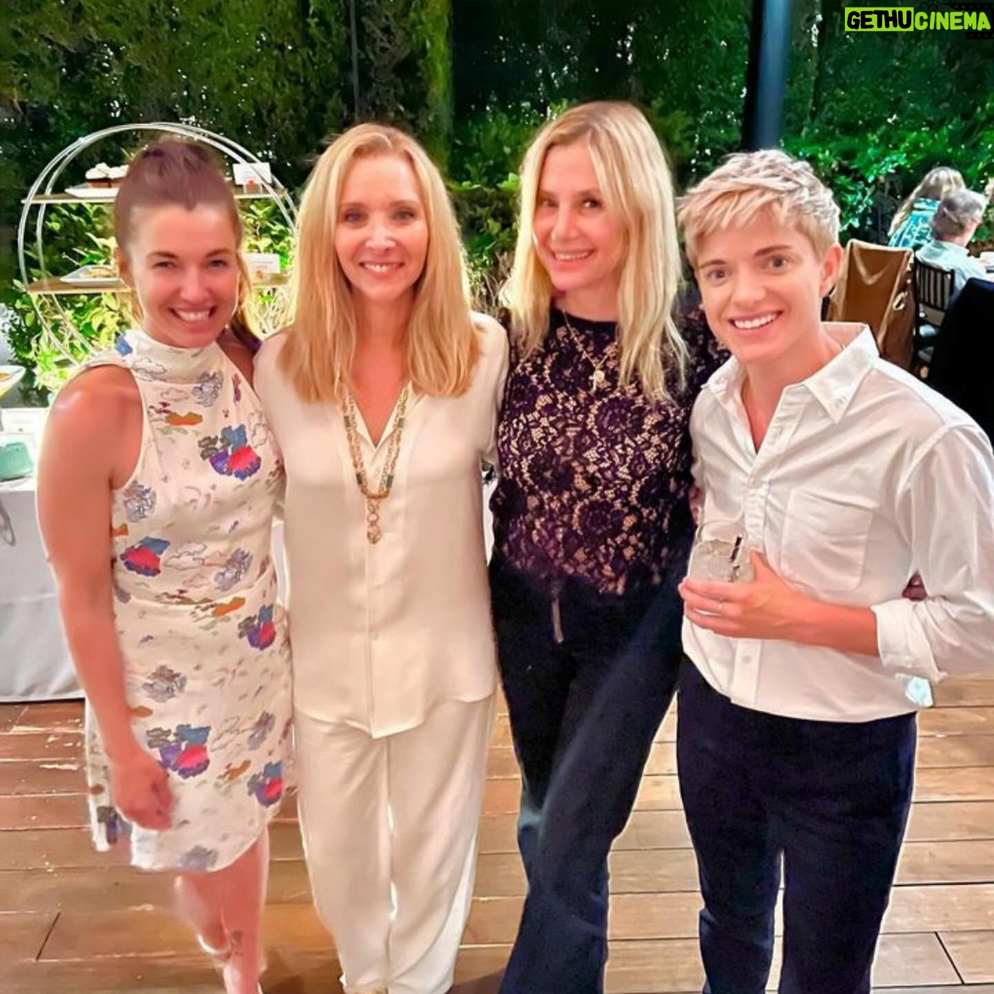 Mae Martin - 67.1K Likes - Happy birthday to the great @lisakudrow - always thrilled by the memory of forcing you to learn the drums to be in a U2 cover band and then ultimately cutting the scene in the edit because it was objectively insane.
❤️❤️❤️❤️