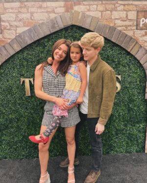 Mae Martin Instagram - I miss these people (not the llamas)