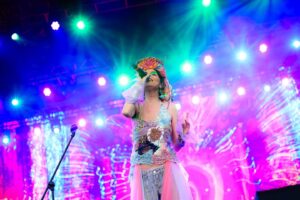 Mãeana Instagram - Brasília EU TE AMO
foi lindo
obrigada @festivalcoma e todo mundo que foi!
fotos @thaismallon 💞
figurino @virgopetra ✨