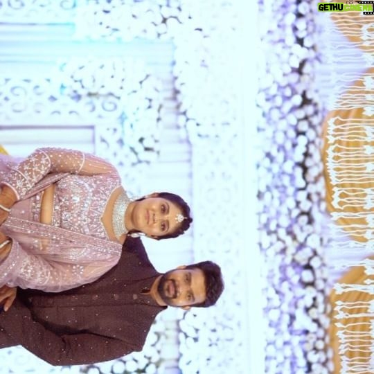Mahesh Subramaniam - 460 Likes - Made with love mahesh ❤️ premalatha
In frame @mahesh.subramaniam_offl @latharaju17
Mixing @or.junn
Bride Makeup @meticulous_makeovers
Groom Styling @seldonartistry
Jewellery @rohinifashionjewellery
Event - @jia_event_managment
Mehandhi - @bridesofsherin
Bride & Groom Outfits - @passion_bridal_boutique & @manyavar
@santhosh_kumaran
@actorsabari @itisshobanaa @shalinirajan__ @vijaytelevision @me_zeus_girl @shalini_saroj_17
#varisu #bridetobe #wedding #candid