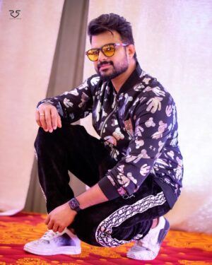 Mahesh Subramaniam Instagram - #8th annual vijay television awards🏆@vijaytelevision
.
@rs_creation_official__ 
.
Model : @mahesh.subramaniam_offl 
.
📸@ram_photographer__ 
.
Mua H @glory_makeup_artist_
.
costume design by @walking_street__official
.
.
.
.
.
 #model #love #instagood  #photooftheday #cute #fashion #model #me #happy #photography #picoftheday #usa #man #beautiful  #style #smile #follow #boys #travel #instagram  #summer #fun #cool #handsome #men #followme #fitness