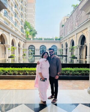 Mahesh Subramaniam Instagram - The good things in life are better with you♥️
Love you dear wife @latharaju17 🥂

#couplegoals #birthday #wife #love #trending #leelapalace #tamil #couple