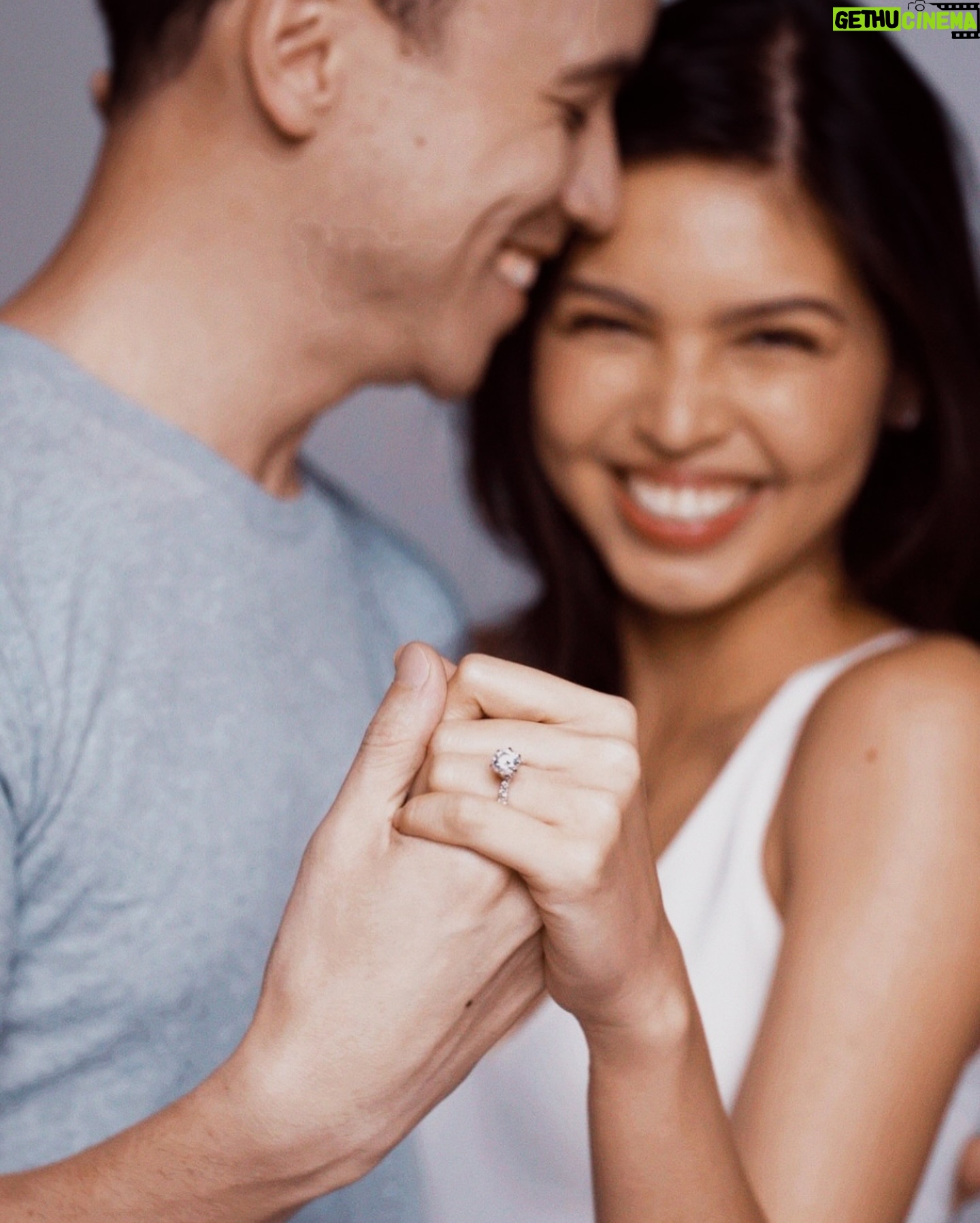 Maine Mendoza - 393.9K Likes - Finally sharing some photos from a spontaneous pre-wedding shoot that have been kept in the album for a year. 🤭🤍
@juansarte @rjdelacruz @danaevernisse @justinebenitez @mrdavidmilan @ryanpanaligan13 @paolopineda