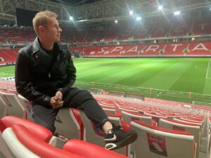 Maksim Kiselyov Instagram - Спартак или Зенит? ⚽️