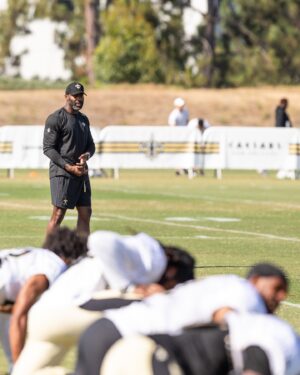 Malcolm Jenkins Instagram - Saints legend @malcolmjenkins at practice today 🙌