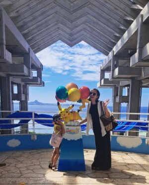 Manami Higa Instagram - 推しと過ごした夏休み🌻👙🐠🌺💄🎆

#2024
#summer
#vacation
#okinawa