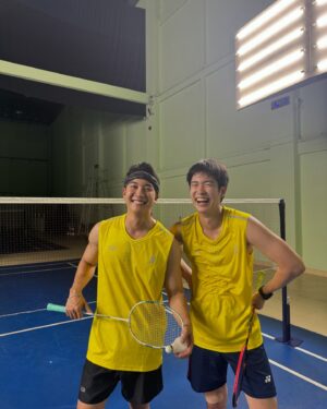 Manapat Techakumphu Instagram - รูป1-2 = ยังอยู่ทีมเดียวกัน 
3-4 = ศัตรู 🏸 

#กันผู้ที่ไม่มีไอจี
