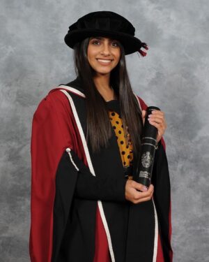 Mandip Gill Instagram - This Doctor Who journey has given me some of the most amazing experiences, memories, life lessons and friends. Today Sheffield Hallam presented us with an honorary Doctorate for our work on Doctor Who series 11. As you can see, I couldn’t be more chuffed ! Doctor, Who ?  Ten years after my Acting degree I become a Doctor. Parents might be happy 💙💙💙💙