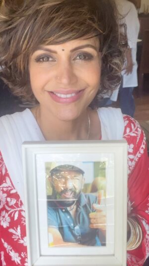 Mandira Bedi Instagram - Happy Birthday Raji.. it’s been more than 3 years since you left us. 💔 and we think of you and miss you every day.. But on your birthday,  we think of you a little bit more and celebrate you a little bit more.. and the MANY things that made up the wonderful you, that you were ❤️: your selflessness, your  contagious energy, your kindness, your booming voice, your big, huge, loving Heart.. ❤️🩵 We think of you fondly and miss you sorely as we celebrate you today on the day that you were born.. 🙏🏽