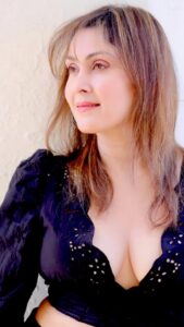 Actress Manjari Fadnnis HD Instagram Photos and Wallpapers August 2024