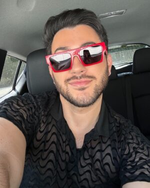 Manny MUA Instagram - 2016 is shaking