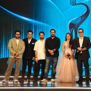 Manoj Bajpayee Instagram - What a run has it been for Sirf Ek Bandaa Kaafi Hai! Honoured to receive 2 TOIFA (@toifaawards) for Best Actor (People's Choice) and Acting Excellence. This film has truly been a passionate journey, and winning a total of 6 awards, including Film of the Year, Best Director @apoorvsinghkarki01, Excellence in Editing @sumeetkotian, and Excellence in Writing @kingrani.deepak, is a testament to our incredible team's dedication.

A heartfelt thanks to @vinod.bhanushali @manish_kalra_ @suparnverma @the_vishal_gurnani @juhiparekhmehtaofficial @bsl_films @zee5 @zeestudiosofficial @zee5global, our wonderful cast including @vipin.sta, @adrijasinha__, @kumarjaihind and #SuryaMohanKulshreshtha, our brilliant music director @sandychow44, our casting director @castingshivam, and all the technicians and staff who worked tirelessly behind the scenes.

To our amazing audience, your unwavering support and love continue to inspire us. This magnificent journey is all because of you. Thank you! 🙏❤️ #Gratitude

Stylist 🦋: @azcouture_official
Outfit by : @bharat_reshma 
Footwear 👞: @rossobrunelloofficial
Styling team : @akanshachaturvedighosh
Click by 📷 : @chitrdev.in
hair: @Sachinjadhav1116
makeup: @manishjoshi0412
