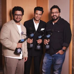 Manoj Bajpayee Instagram - What a run has it been for Sirf Ek Bandaa Kaafi Hai! Honoured to receive 2 TOIFA (@toifaawards) for Best Actor (People's Choice) and Acting Excellence. This film has truly been a passionate journey, and winning a total of 6 awards, including Film of the Year, Best Director @apoorvsinghkarki01, Excellence in Editing @sumeetkotian, and Excellence in Writing @kingrani.deepak, is a testament to our incredible team's dedication.

A heartfelt thanks to @vinod.bhanushali @manish_kalra_ @suparnverma @the_vishal_gurnani @juhiparekhmehtaofficial @bsl_films @zee5 @zeestudiosofficial @zee5global, our wonderful cast including @vipin.sta, @adrijasinha__, @kumarjaihind and #SuryaMohanKulshreshtha, our brilliant music director @sandychow44, our casting director @castingshivam, and all the technicians and staff who worked tirelessly behind the scenes.

To our amazing audience, your unwavering support and love continue to inspire us. This magnificent journey is all because of you. Thank you! 🙏❤️ #Gratitude

Stylist 🦋: @azcouture_official
Outfit by : @bharat_reshma 
Footwear 👞: @rossobrunelloofficial
Styling team : @akanshachaturvedighosh
Click by 📷 : @chitrdev.in
hair: @Sachinjadhav1116
makeup: @manishjoshi0412