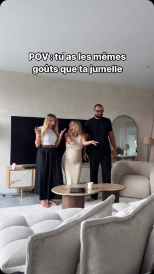 Manon Quadratus Instagram - Ce canapé fait l’unanimité dans nos 2 maisons 🙈

C’est le EVEREST de chez @bobochicparis ! 🛋️
Vous avez remarqué qu’elle était la seule différence ??

*collaboration commerciale #deco