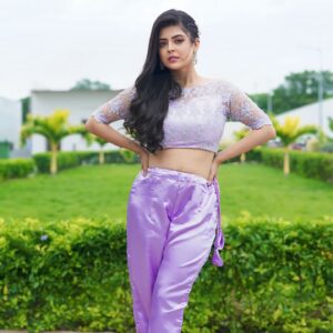 Mansi Joshi Instagram - Your character will outweigh any lie told about you, don’t waste time explaining 🙂‍↔️💖

Outfit by @the.clothkitchen_official_ 

Makeup by @vamshi_artistry 

Hair by @nagmakeovers