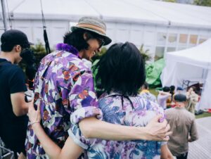 Manson Cheung Instagram - Dreamers dream come true.

希望會有更多更正互外音樂節，例如天空草地 vol. 2, 3, 4… 🌳

Thank you so much @ccchoice for having me, the experience is beyond words! And thank you @justinkawikayoung, Ethan and Paul, I’m grateful to be on stage with you all!

Also the band @enoch_cheng as keys and bandleader , @tl1226 as percussion and background vocals, 
@lokachunn on guitars
@chunhinn on bass
@deanabubblegum on drum
@notyourdailymuggle on backing vocalist 
@timothychan.music on programs

Thank you for joining us in Imagineland 2024! @hk_pop_culture_festival 

#天空草地