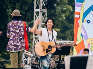 Manson Cheung Instagram - Dreamers dream come true.

希望會有更多更正互外音樂節，例如天空草地 vol. 2, 3, 4… 🌳

Thank you so much @ccchoice for having me, the experience is beyond words! And thank you @justinkawikayoung, Ethan and Paul, I’m grateful to be on stage with you all!

Also the band @enoch_cheng as keys and bandleader , @tl1226 as percussion and background vocals, 
@lokachunn on guitars
@chunhinn on bass
@deanabubblegum on drum
@notyourdailymuggle on backing vocalist 
@timothychan.music on programs

Thank you for joining us in Imagineland 2024! @hk_pop_culture_festival 

#天空草地