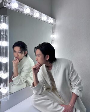 Manson Cheung Instagram - Thank you so much to the team for creating this look for me at the HONG KONG FILM AWARDS PERFORMANCE ♠️ 

Just looking at myself in the mirror and focus on what I need to do to get better.

Stylist @qqbarry
Makeup @mimilaumakeup 
Hair @francochung 
Full look: @zegnaofficial @purplepr 
Jewellery: @bulgari 

#BVLGARI #BVLGARIHK #HongKongFilmAwards #HKFA #starsinbvlgari