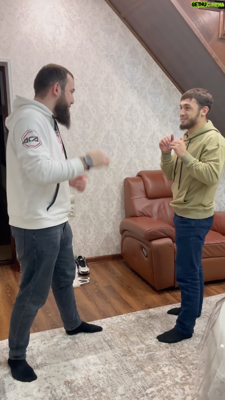 Mansur Khatuev - 1.1K Likes - «На ошибках учатся!» @atlant095 😂🤝