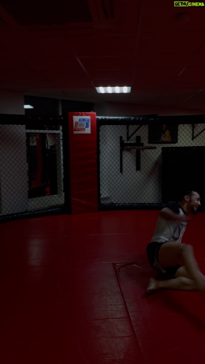 Mansur Khatuev - 2K Likes - Готовимся показать шоу в клетке @aca_mma
#Ца #хаъ #шун)