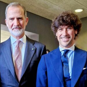 Manuel Lombo Instagram - Con Su Majestad el Rey Don Felipe VI, esta mañana en la entrega de las Medallas a las Bellas Artes en Cádiz.