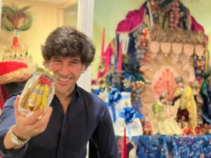 Manuel Lombo Instagram - Pues si; son magos y sabios. ¡Lo que yo quería! Ya solo falta hacer una campaña musical con @colacao 
¡GRACIAS MAJESTADES!