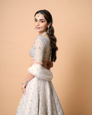 Manushi Chhillar Instagram - Dear #Anant and @radhmerch1610, the biggest hug and most heartfelt congratulations on your wedding day ❤️❤️
It has been a delight to witness you both together and a huge thank you to both your wonderful families for their warmth and hospitality, making every moment so memorable and joyful 🤗🤗❤️❤️
Wishing you a lifetime filled with love, laughter, and endless happiness 🫶🏻✨🤍

Outfit: @falgunishanepeacockindia 
Stylist: @sheefajgilani 
Team: @shriyaamahajann @jhanvikhatwani_ 
@eshawadhwa30