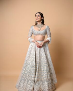 Manushi Chhillar Instagram - Dear #Anant and @radhmerch1610, the biggest hug and most heartfelt congratulations on your wedding day ❤️❤️
It has been a delight to witness you both together and a huge thank you to both your wonderful families for their warmth and hospitality, making every moment so memorable and joyful 🤗🤗❤️❤️
Wishing you a lifetime filled with love, laughter, and endless happiness 🫶🏻✨🤍

Outfit: @falgunishanepeacockindia 
Stylist: @sheefajgilani 
Team: @shriyaamahajann @jhanvikhatwani_ 
@eshawadhwa30