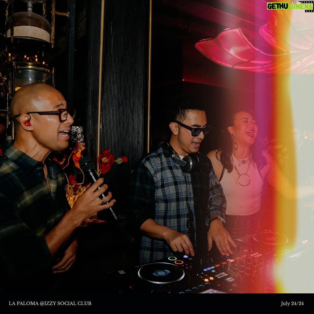 Marcell Siahaan - 153 Likes - What a night @izzysocialclub La Paloma, bersama dengan @b.o.h_fm dan @marcellsiahaans kita berikan malam yang tak terlupakan!
#AwasPesonaPalsu disekitarmu 💃🏻🕺
📸 @muhammaddzia