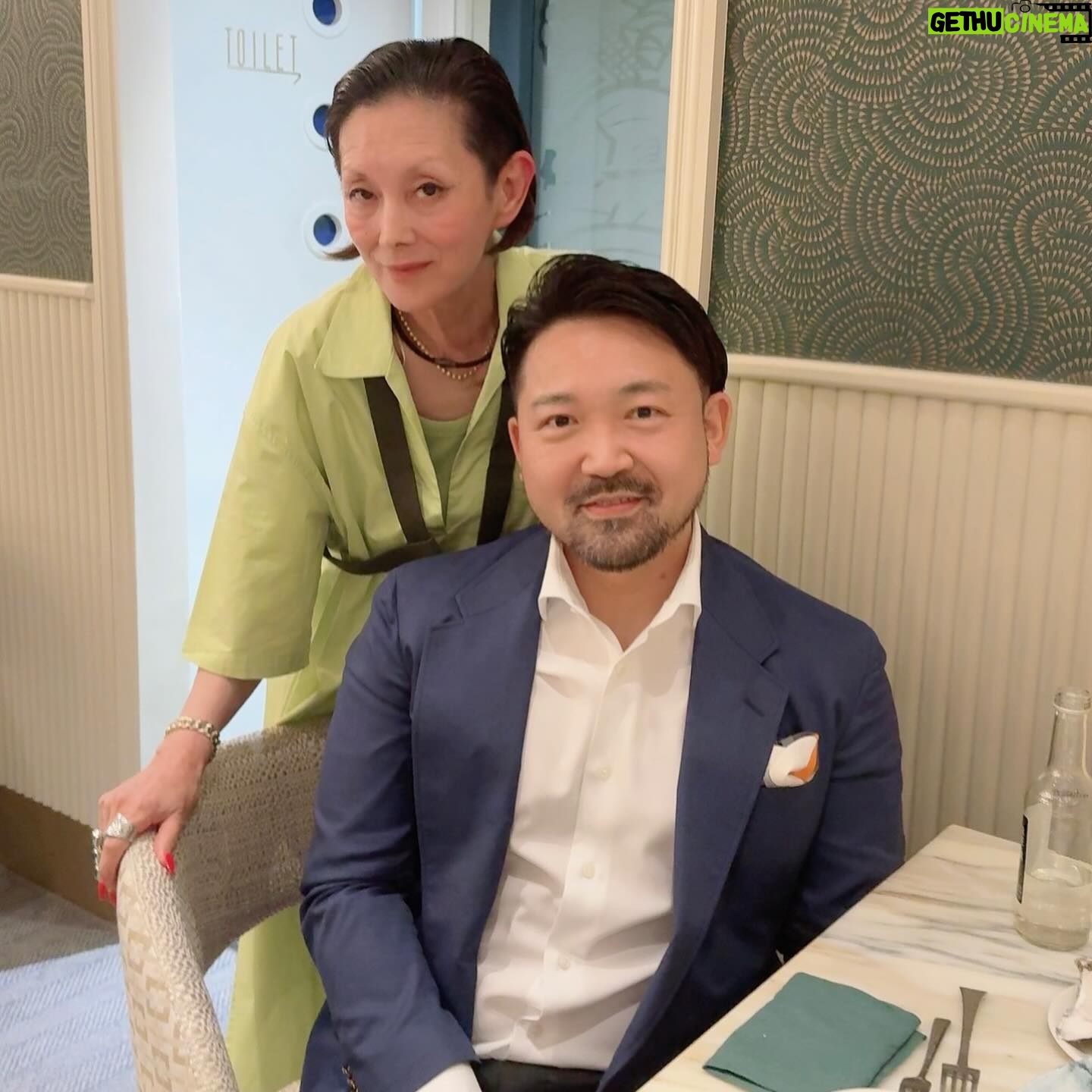 Mari Natsuki - 9.1K Likes - #londondiaries
#memories
#appreciate
#homies
#friend
この4ヶ月で、パリからスイス、ドイツ、中東から、もちろん日本から、
そして、地元の友人知人もたくさん観に来てくれました!
ありがとう......
So many friends from different regions like Paris, Switzerland, Germany, the Middle East, of course Japan and the local UK came to see me and the musical during the 4 months!
Thank you all so much!