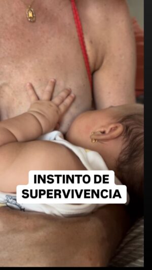 María Castro Instagram - Cómo es el instinto… que precisamente nos ha llevado hasta donde estamos! 

Instinto de supervivencia. Instinto para vivir. 

3 meses, y ya le da con la manita al pecho… lo estruja! Para que cada vez le salga más y más.

No deja de sorprenderme.
No deja de alucinarme. 
La vida.
Emma.