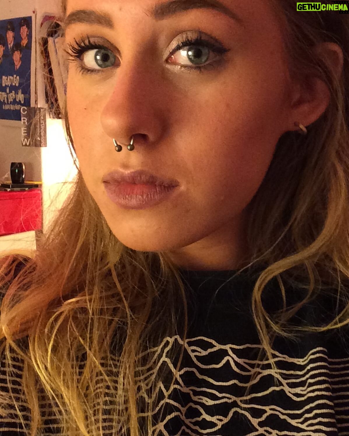 Maria Fantino - 13.6K Likes - I Är er der virkelig meget at fejre. Ti Är siden at jeg blev student. Ti Är siden jeg var pÄ interrail. Ti Är siden jeg tog pÄ højskole. Ti Är siden jeg mødte ham jeg nu skal giftes med og ti Är siden jeg fik min første næsepiercing (nok det største af tingene)