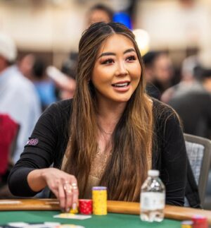 Maria Ho Instagram - Vegas summer tings

Poker 📸: @omarmakesart 

#poker #pokerlife