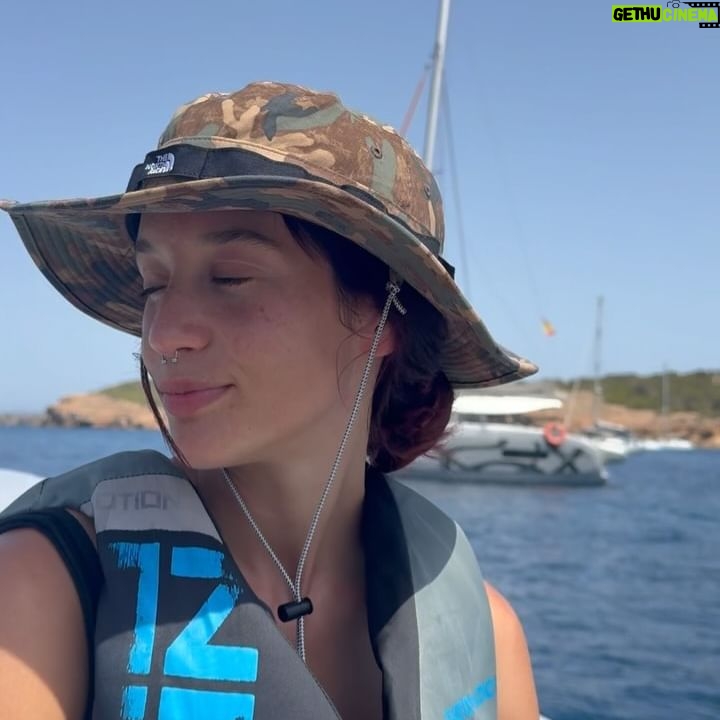 María Pedraza - 204.6K Likes - 🤠