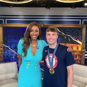 Maria Taylor Instagram - Had a blast last night celebrating the #ParisOlympics with @mariataylor Thankful to bring the whole family with me!