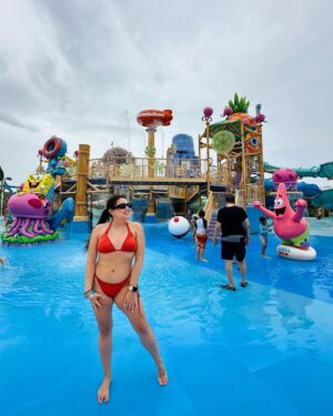 Mariana Botas Instagram - Water slides and good vibes 🧡✨🏝️
.
. @nickresortrivieramaya #aquanickrivieramaya #moreinclusive #fun #waterslides #aquapark #beachlife #bikini #friends #vacay #vacaymode #mexico
