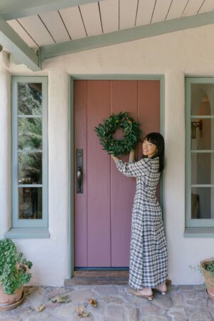 Marie Kondo Instagram - The holidays are the perfect time to give thanks for what sparks joy in our lives while letting go of what doesn't. By cleaning your space now, you'll be finished before your holiday celebrations begin. Click on the link in my bio for my seven-step guide to tidying before the holiday festivities.