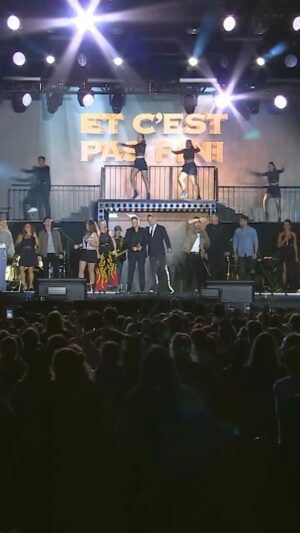 Marie-Mai Instagram - On est encore émerveillés par cette soirée IN-CRO-YA-BLE! 🤩 Un bon samaritain a ramené Wilfred Lebouthillier en avion pour le spectacle. Un moment magique qu’on n’oubliera jamais !

🎥 @rec4box