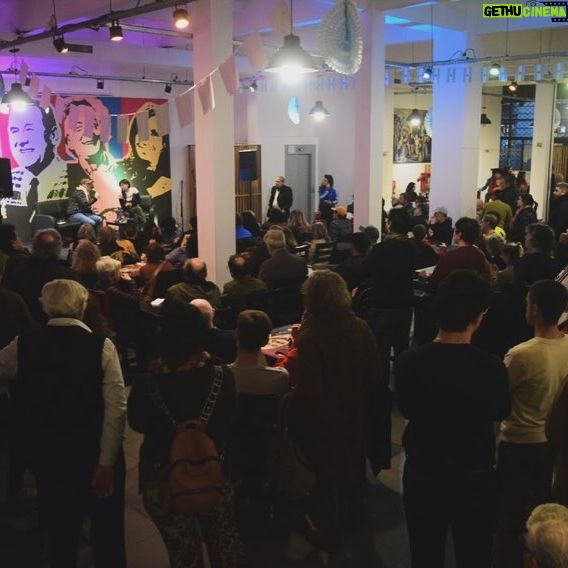 Marina Glezer - 8.2K Likes - Gracias a todos y todas por pasar
por la Feria del libro peronista šāš¼ del @pj.ciudad
Gracias a todas las editoriales y a los invitados e invitadas @sipreba @vanesasiley @agulecchi @tomas.eliaschev y tambiƩn a @tutehumor por la hermosa Evita, gracias a @saboridopeter y a @marianohamiltonok junto a @lulihamilton, a Rudy y a las autoridades del partido presidente @marianorecaldeok y vicepresidentes @kellyolmosok y @juanabalmedina tambiƩn agradecer a @antolinmagallanes junto a @pablo.campos.336 de nuevo encuentro, a los compaƱeros y compaƱeras del partido @villanuevaruben @lacolobostera @julietamasoch @kukirod y huevo por tanto trabajo.
Al bar de las mejores medialunas y cafĆ© @noeliafois @nereazuk caro āØy tambiĆ©n @natnar_74 š¼ļø
Gracias por las fotos @correacamilaf @violepietrafesa @unaluconj @marita_aronez š
Gracias tambiĆ©n a las compaƱeras de @mujerespjcaba @antoportaneri y @malegmagnasco por el diploma, el altar y el emocionante acto conmemorativo de nuestra jefa espiritual. š
Gracias por tanta onda compaƱera,
leer es bƔrbaro.
@pj.ciudad
@marianorecaldeok