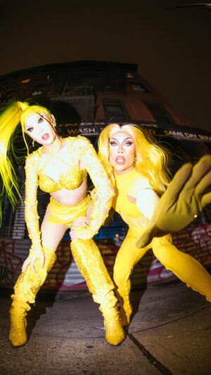 Marina Summers Instagram - matching each other’s freaks 😭😅

📸 @sidewalkkilla