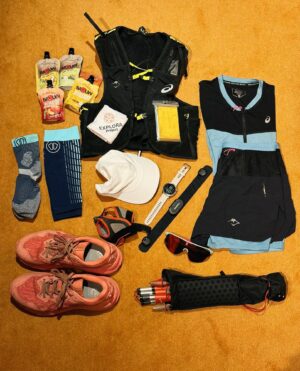 Marine Lorphelin Instagram - MCC 🔥départ 10h - @utmbmontblanc 
39kms jusqu’à Chamonix - 2350D  

Vais je passer l’arche d’arrivée ? 
La tête est prête, le sac est prêt (cf) mais mon corps va t’il m’emmener au bout ? 

Réponse ce soir ! 
Stan vous fera suivre ma course ici 🥰
Vous pouvez aussi me suivre sur LiveTrail ou sur le live UTMB dossard 13735 😉

#trail #defi #utmb #course