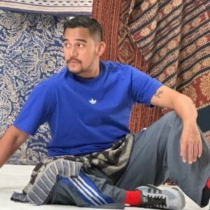 Mario Lawalata Instagram - Name a better duo for Indonesian culture(asha) x sports(ML13) ❤️‍🔥 

@adidasindonesia x @oscarlawalataculture ❤️🇮🇩🤍
#79thindonesiaindependence #thelawalatas