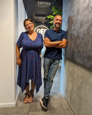 Marisa Passera Instagram - Avremmo potuto fare un post ieri per l'inizio della nuova stagione.
Ma eccoci qui, tutti i giorni alle 13 su @radiodeejay ❤️