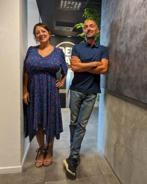Marisa Passera Instagram - Avremmo potuto fare un post ieri per l'inizio della nuova stagione.
Ma eccoci qui, tutti i giorni alle 13 su @radiodeejay ❤️