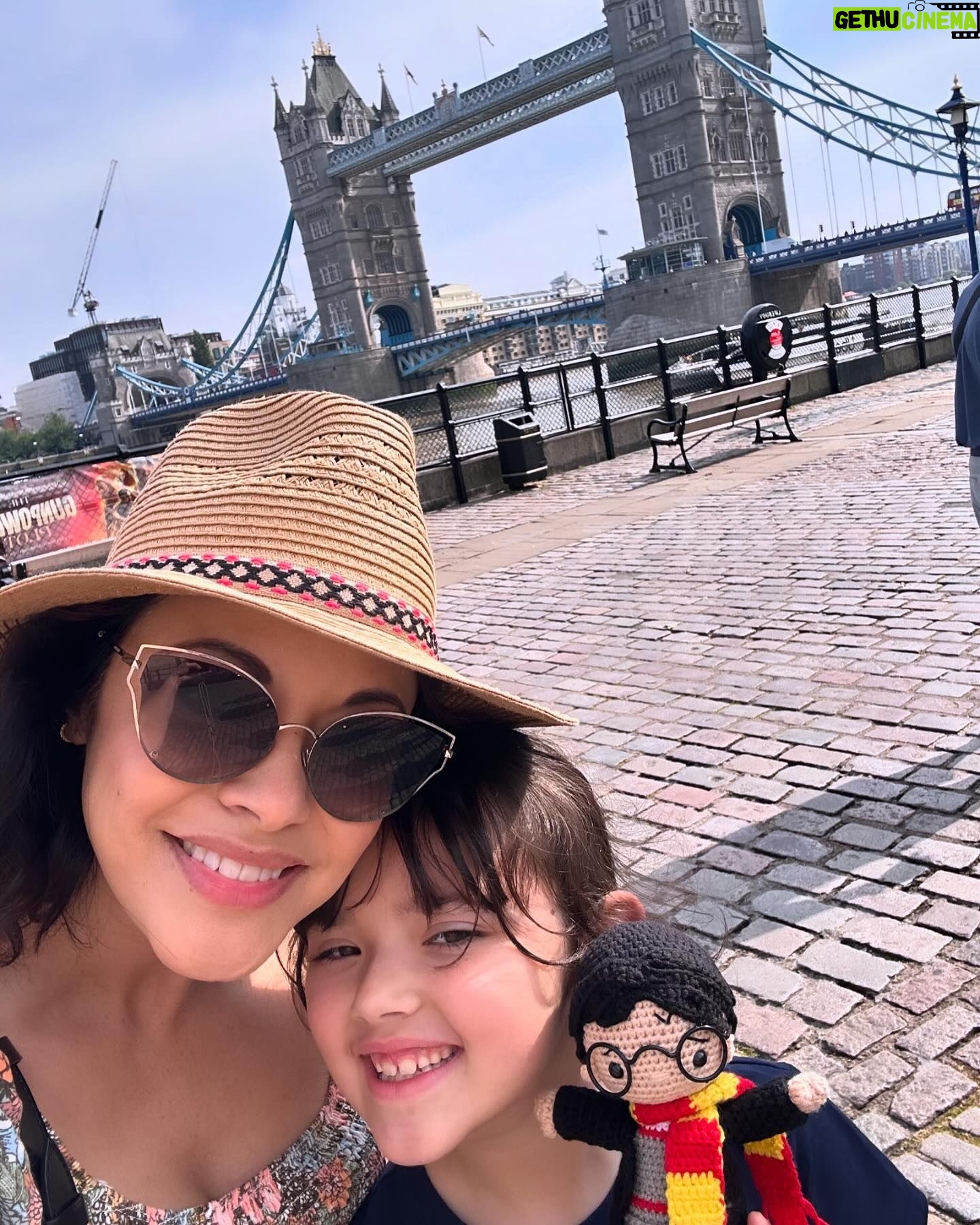 Marisa Ramirez - 6.7K Likes - We don’t want to leave!!! #towerbridge #london Trying to escape our feelings of our new life chapter! It’s gonna be great 😬
