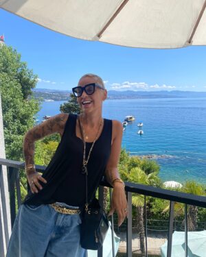 Mariza Instagram - Opatija, I’ve arrived, can’t wait for tonight 🎵❤️
For now, I’m recharging energies with this incredible view.