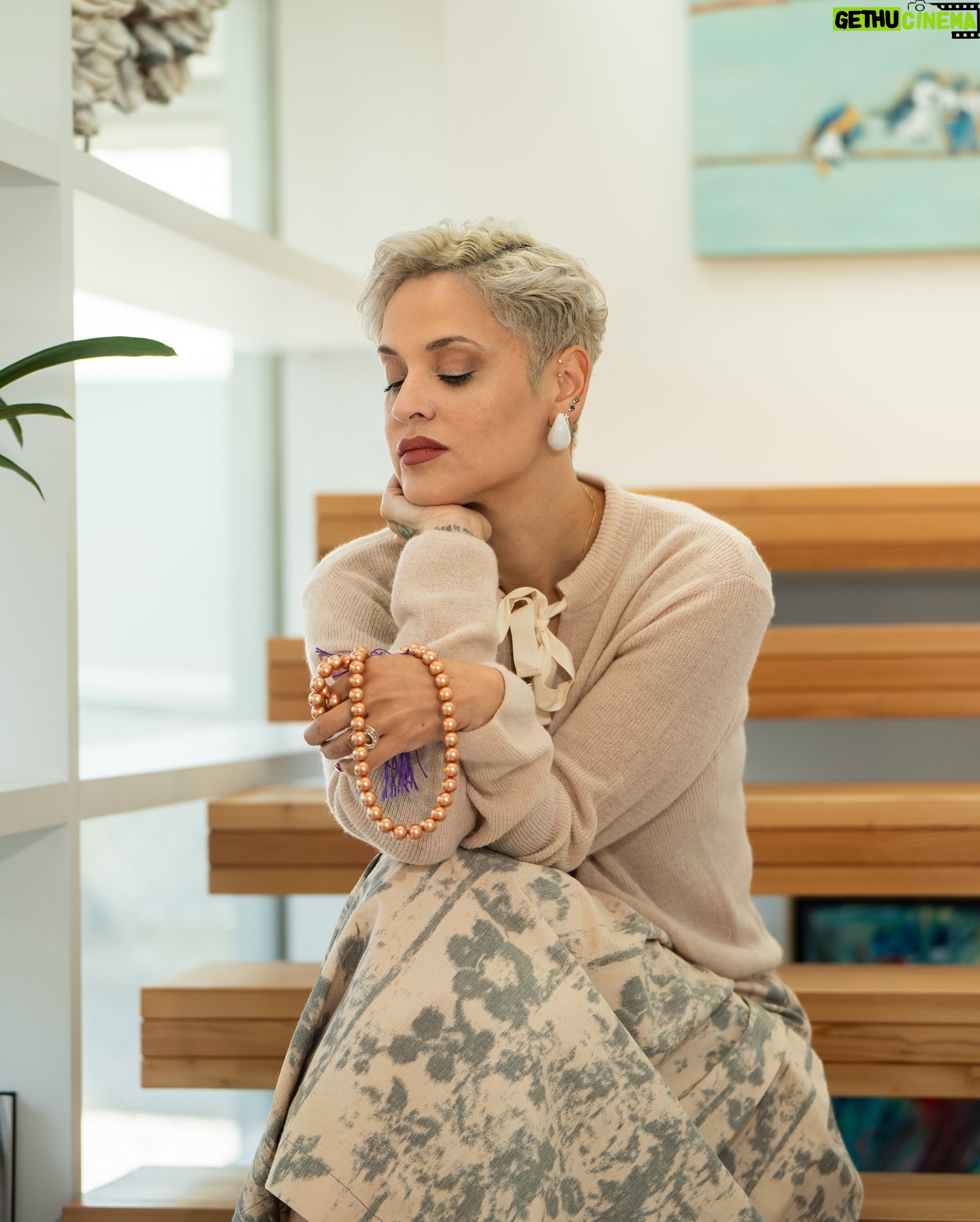 Mariza - 5.7K Likes - (DES)AMOR