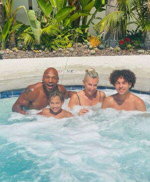 Mark Rhino Smith Instagram - Big up Wifey 😍 Happy Birthday @simoneyoungsmith May your day be as amazing as you are 🙏🏾 Happy Birthday gorgeous. Thank you looking after me and the family @brodietyyoungsmith and lil Rhino.  Love 
you always. ❤️🎂