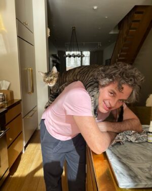 Mark Ruffalo Instagram - Celebrating #InternationalCatDay in style 🐱